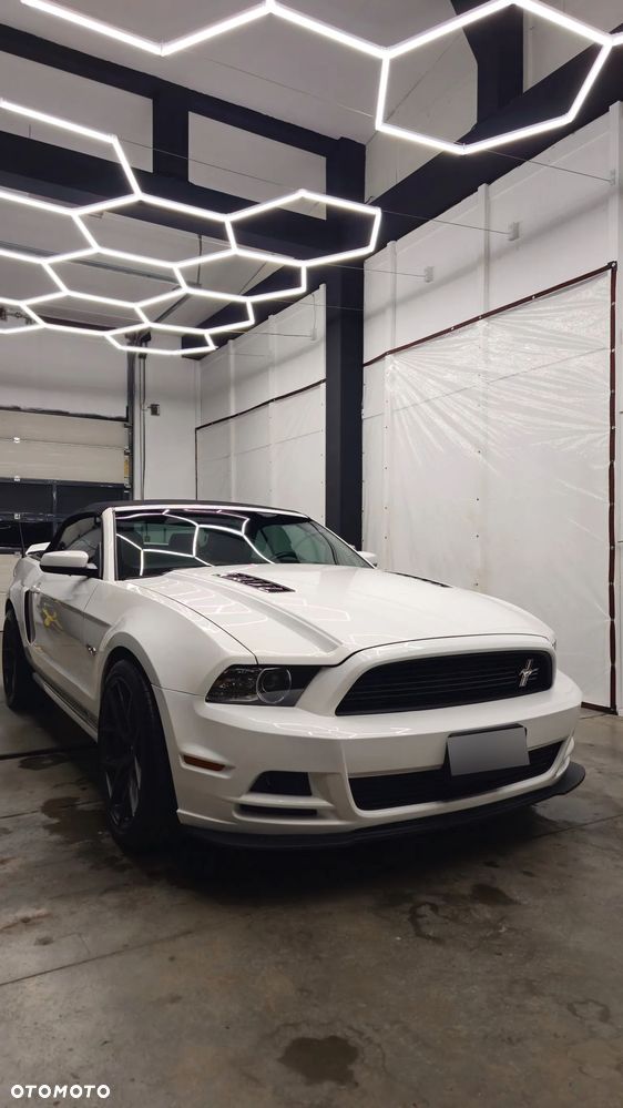Ford Mustang 5.0 V8 GT Premium - 2