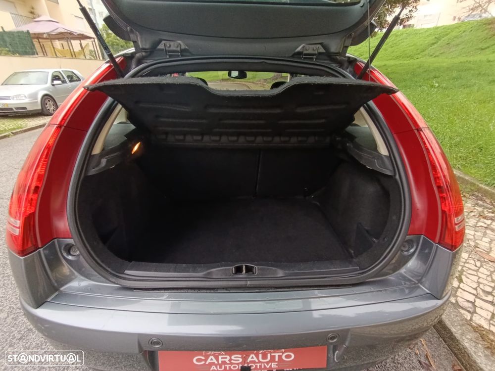 Citroën C4 1.6 HDi Exclusive - 29