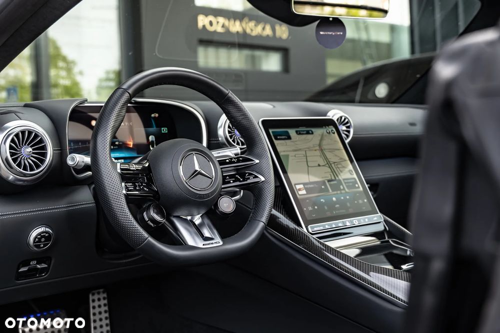 Mercedes-Benz SL AMG 63 4-Matic+ - 32