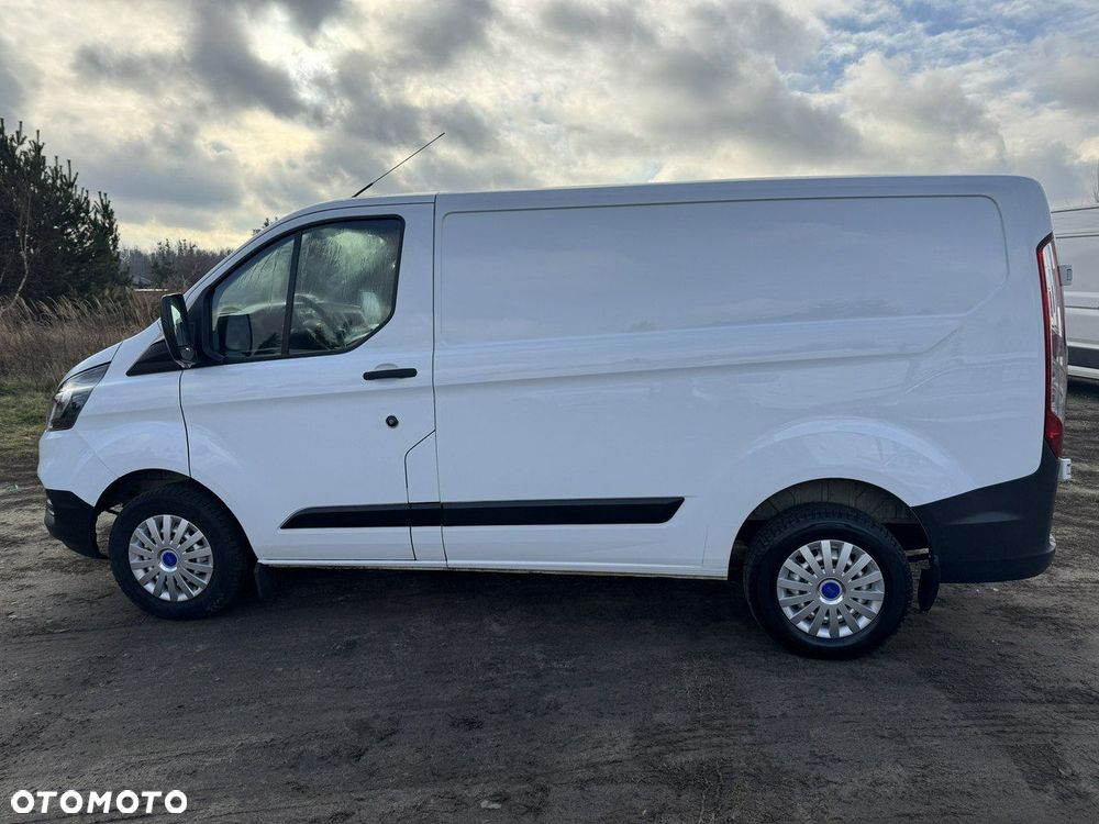 Ford Transit Custom - 8