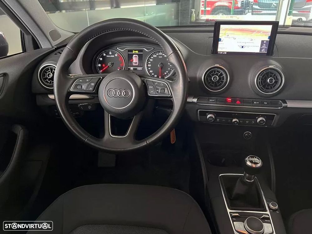 Audi A3 Sportback 30 TFSI - 10