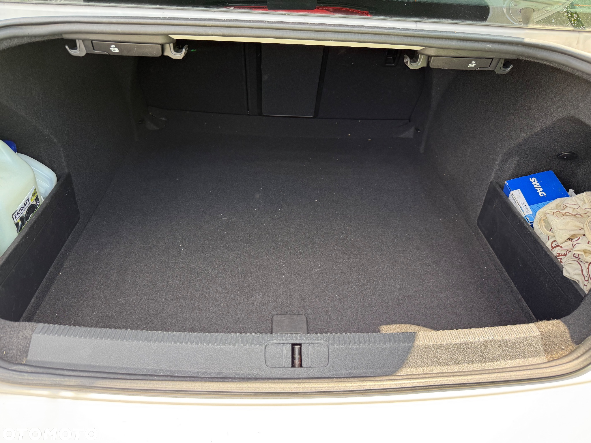 Volkswagen Passat 2.0 TDI Comfortline DSG - 13