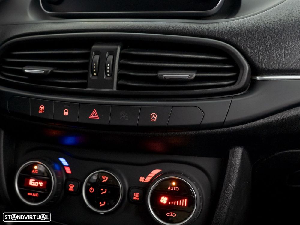 Fiat Tipo 1.3 M-Jet Lounge - 24