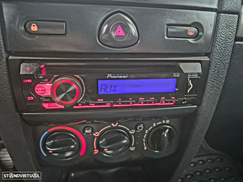 Renault Clio 1.5 DCi Van - 42