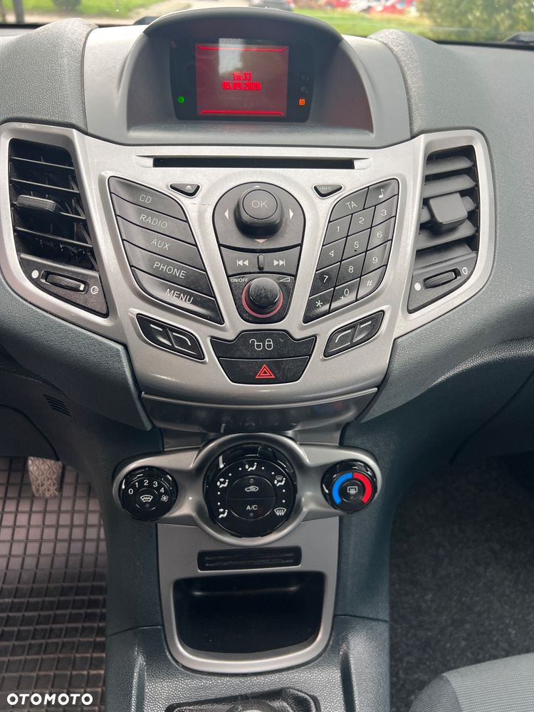 Ford Fiesta - 20