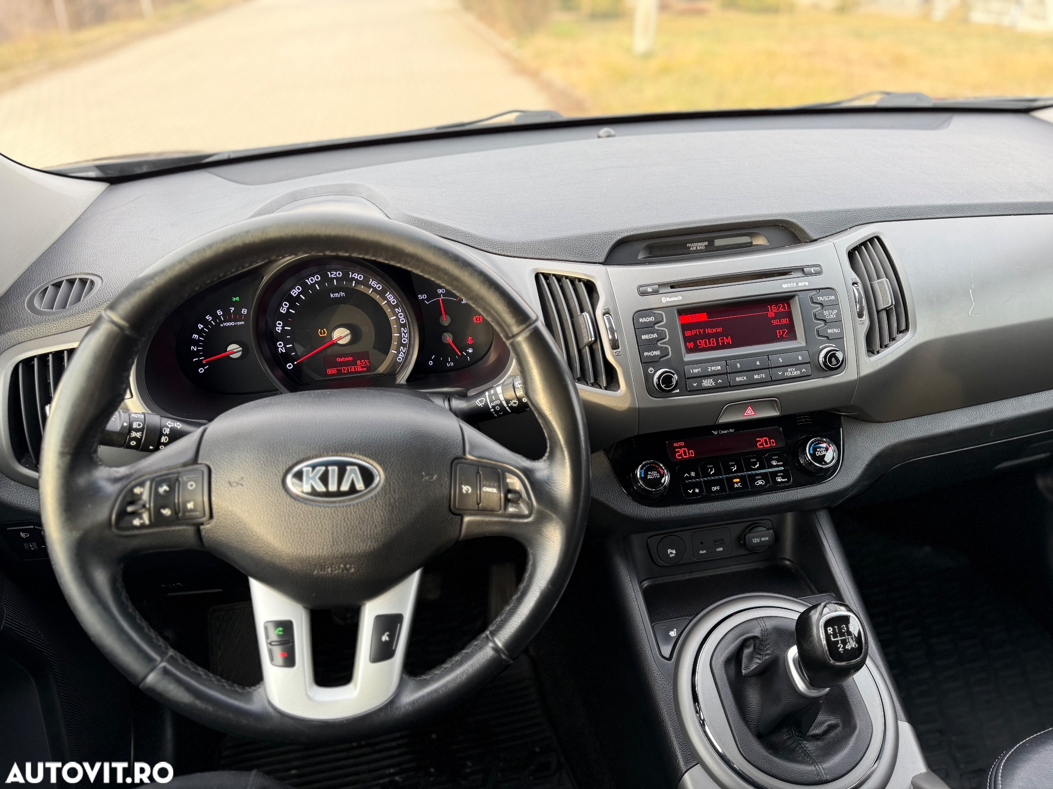 Kia Sportage 1.6 GSL MT 4x2 CLASSIC - 9