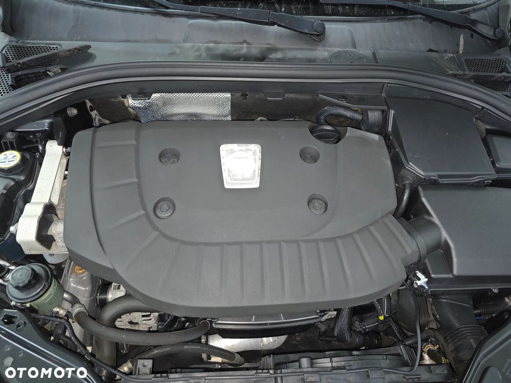 Volvo XC 60 D5 AWD Geartronic Summum - 8