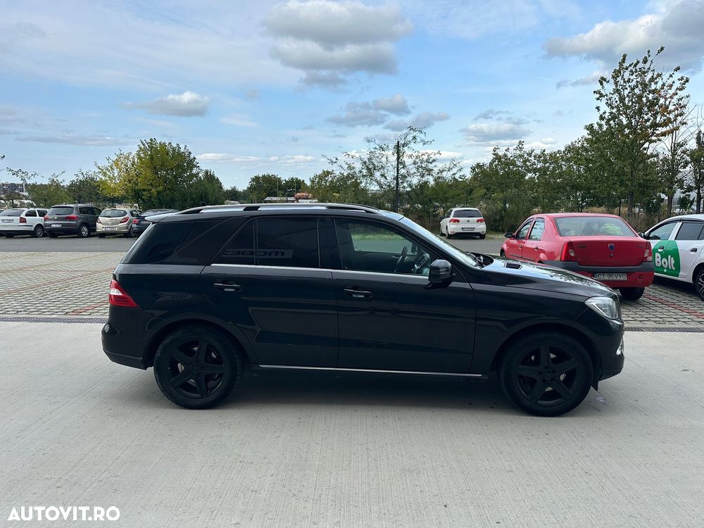 Mercedes-Benz ML 350 BlueTec 4MATIC Aut - 25