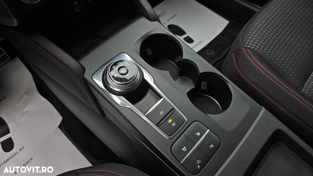 Ford Kuga - 17
