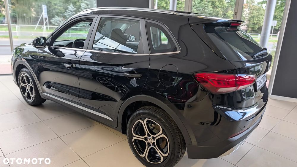 MG ZS Hybrid+ - 5