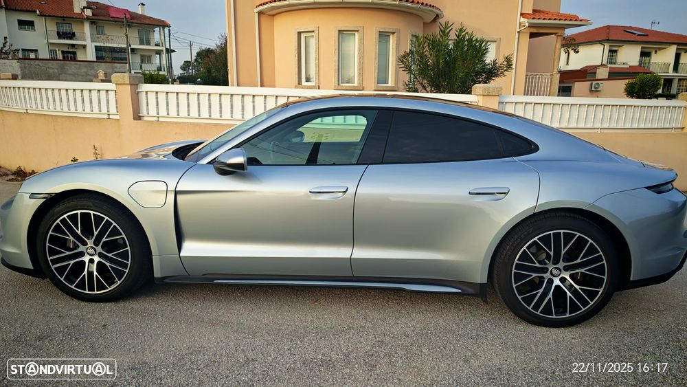 Porsche Taycan Standard - 2