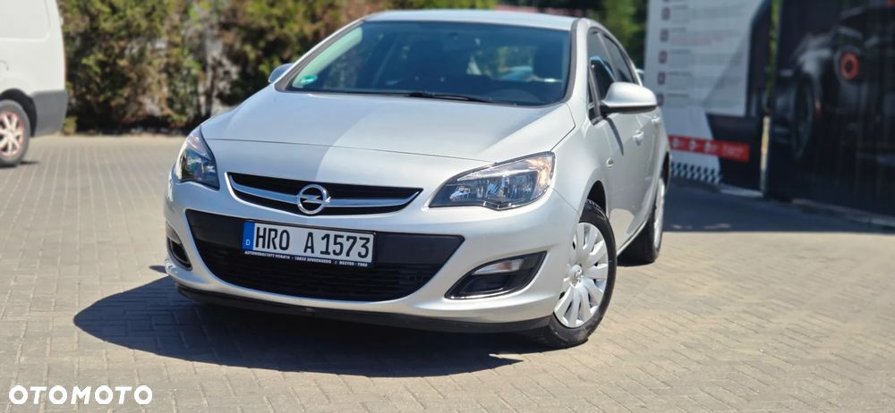 Opel Astra 1.4 111 - 2