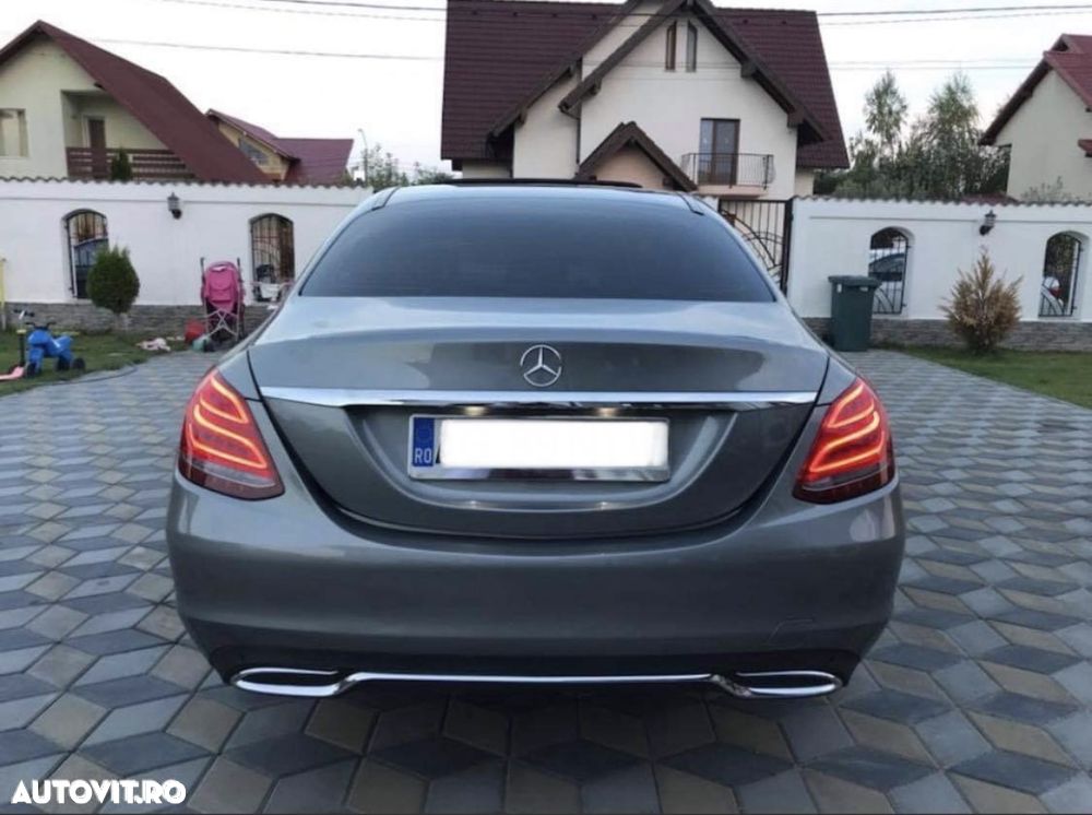 Mercedes-Benz C 220 d 4M T-Modell Aut - 2