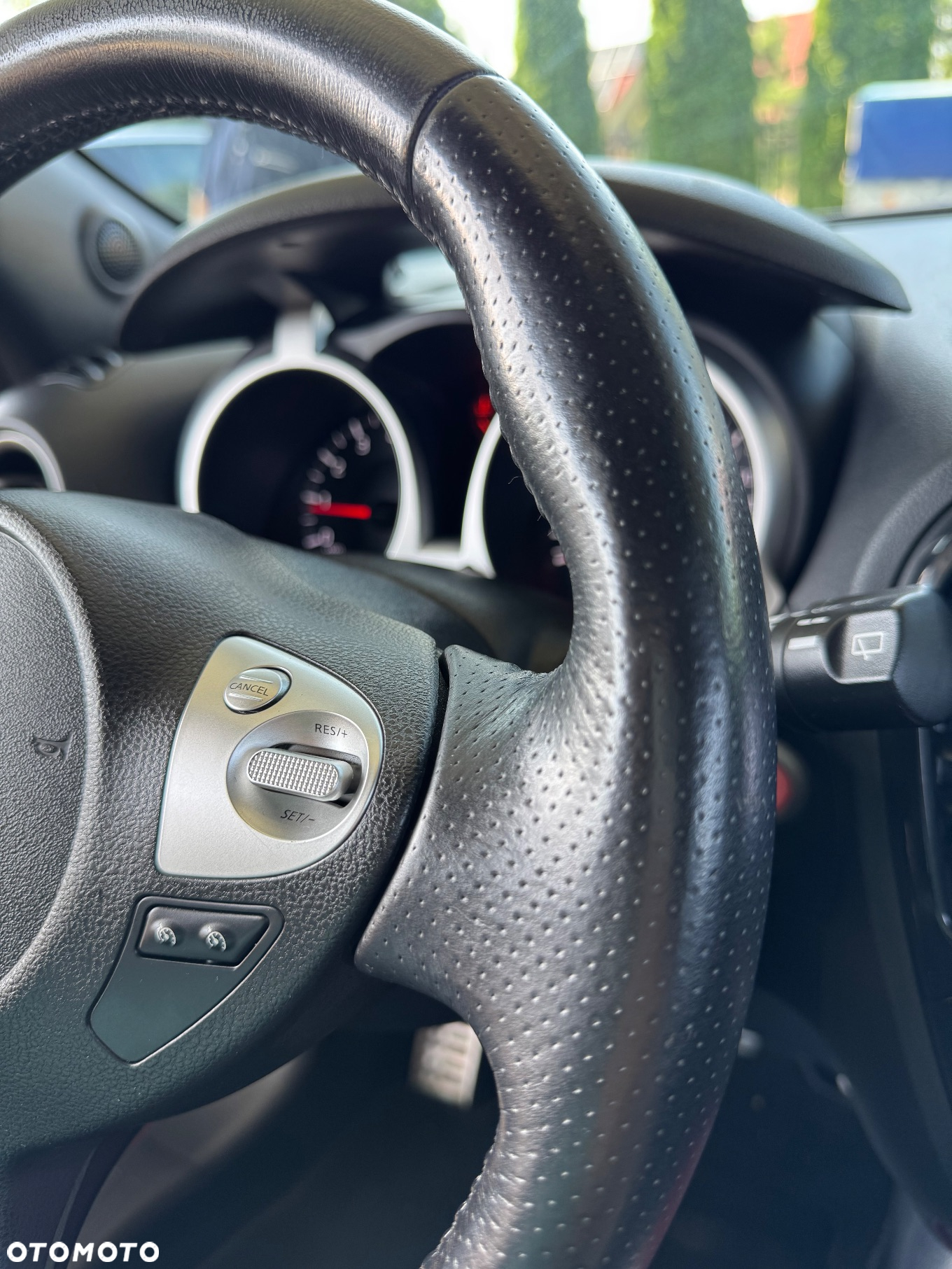 Nissan Juke 1.6 T Tekna - 12
