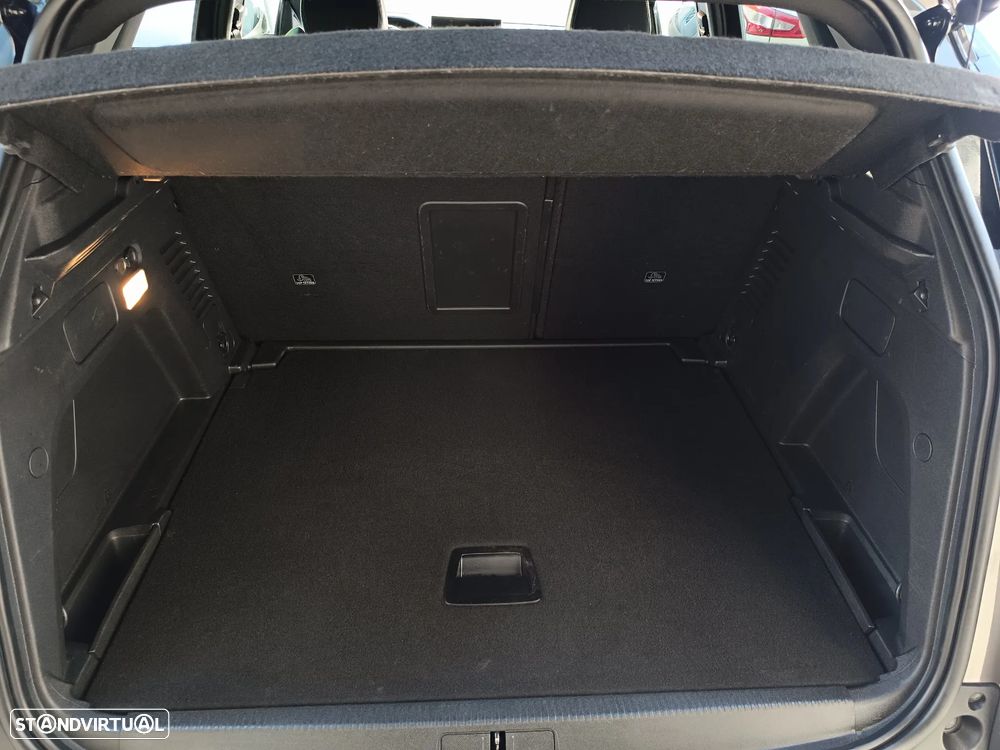 Peugeot 3008 1.2 Hybrid Allure e-DCS6 - 37