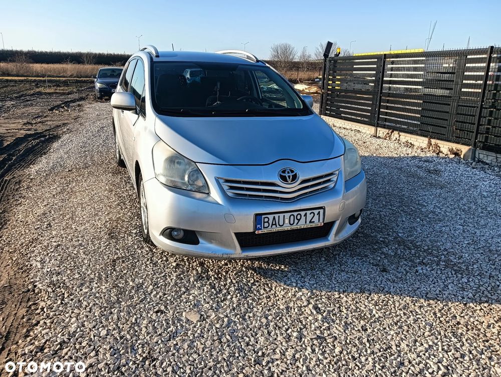 Toyota Verso 2.0 D-4D Sol SW 7os - 11