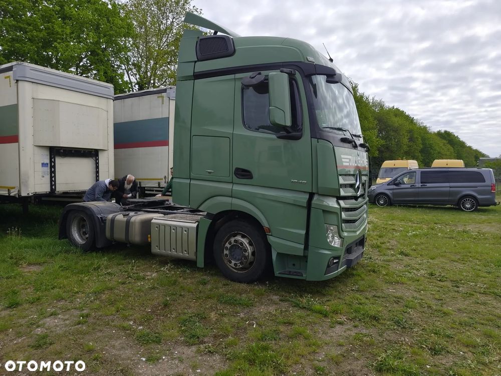 Mercedes-Benz ACTROS - 2