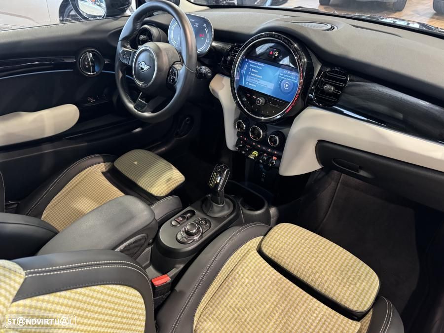 MINI 3 Portas Cooper SE Premium P. Classic - 26