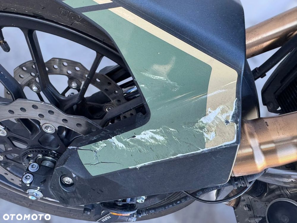 Honda CB - 11