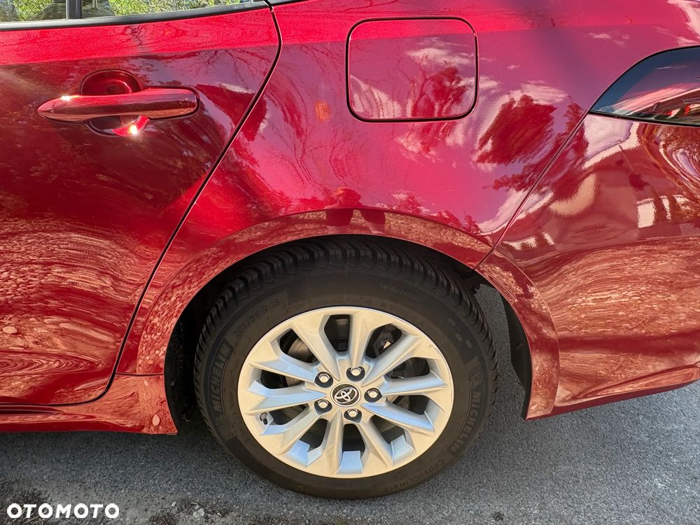 Toyota Corolla 1.8 Hybrid Comfort - 12