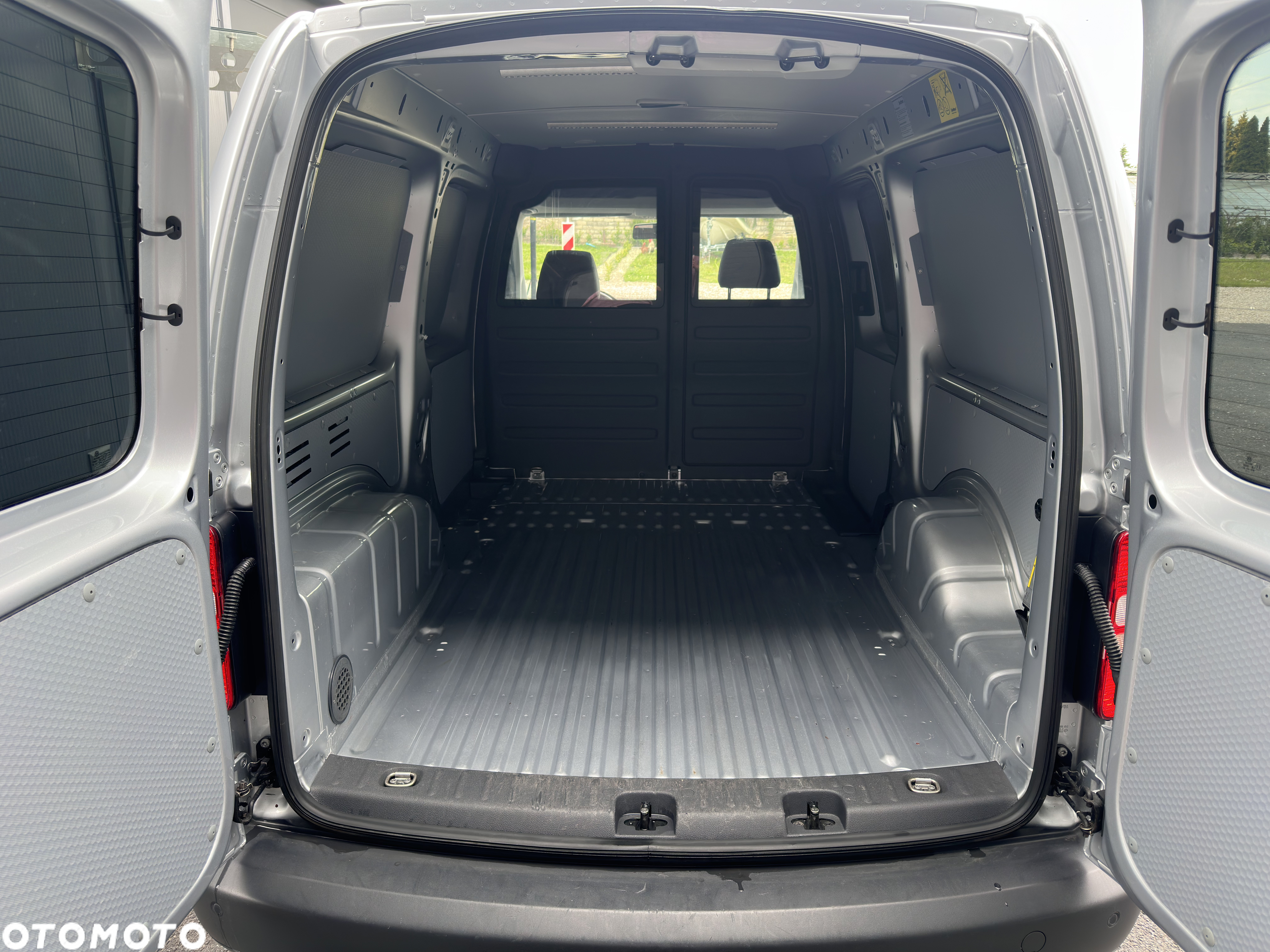 Volkswagen Caddy Maxi - 15
