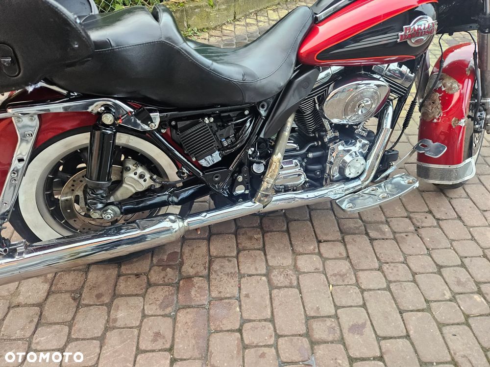 Harley-Davidson FLHTCU Ultra - 17