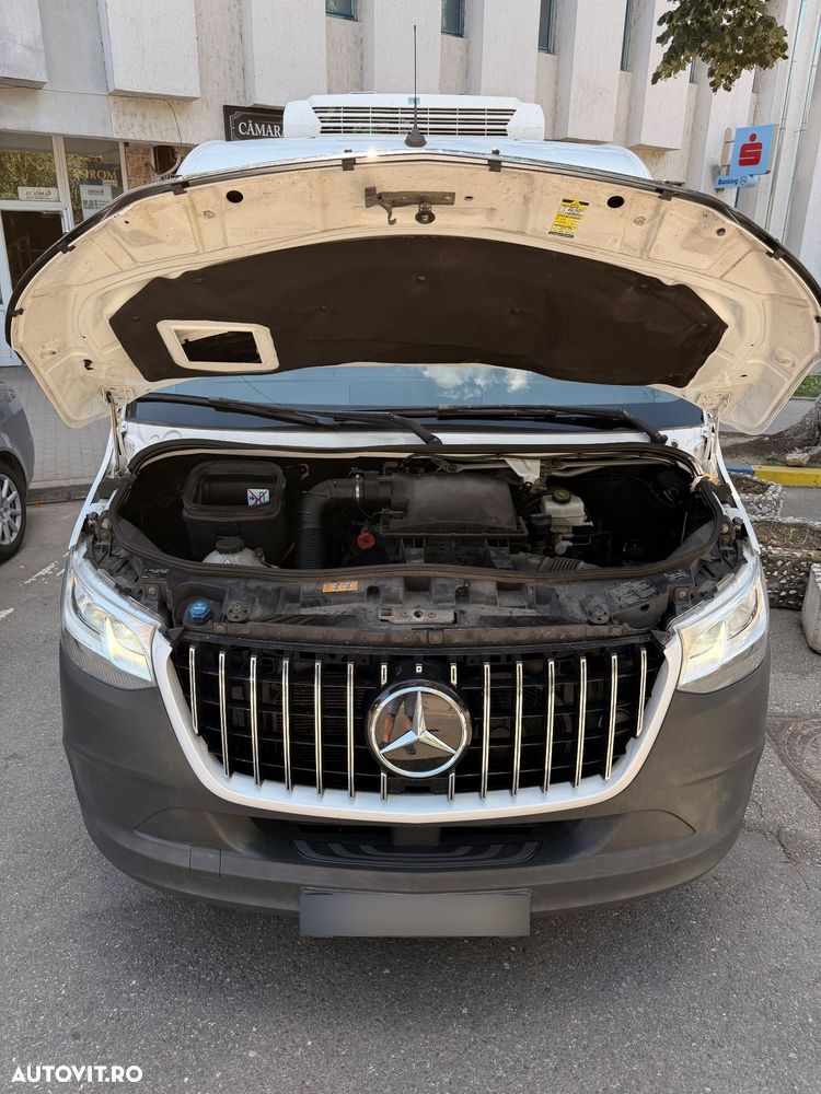 Mercedes-Benz Sprinter - 14