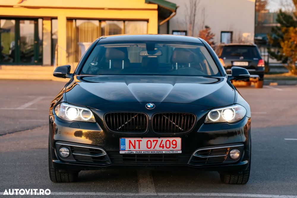BMW Seria 5 520d Aut. Luxury Line - 24