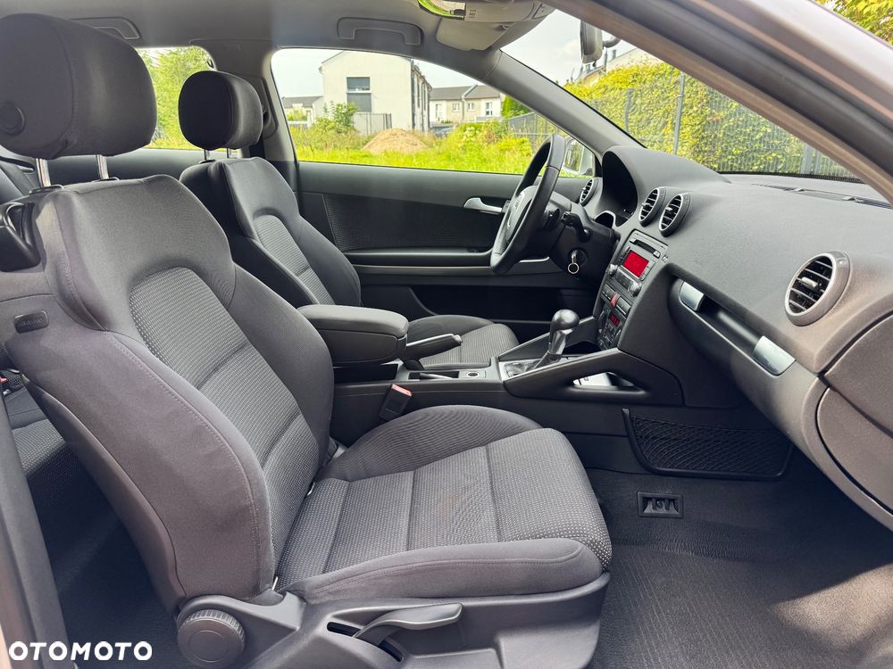 Audi A3 3-drzwiowe 2.0 TDI Attraction S tronic - 11