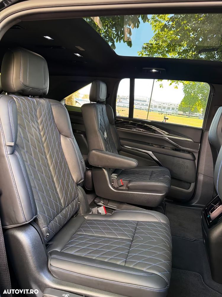 CADILLAC Escalade 2026 — imagine 12