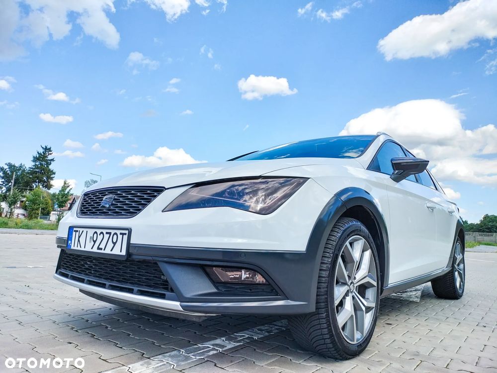 Seat Leon 2.0 TDI DPF Start&Stop DSG XCELLENCE - 14