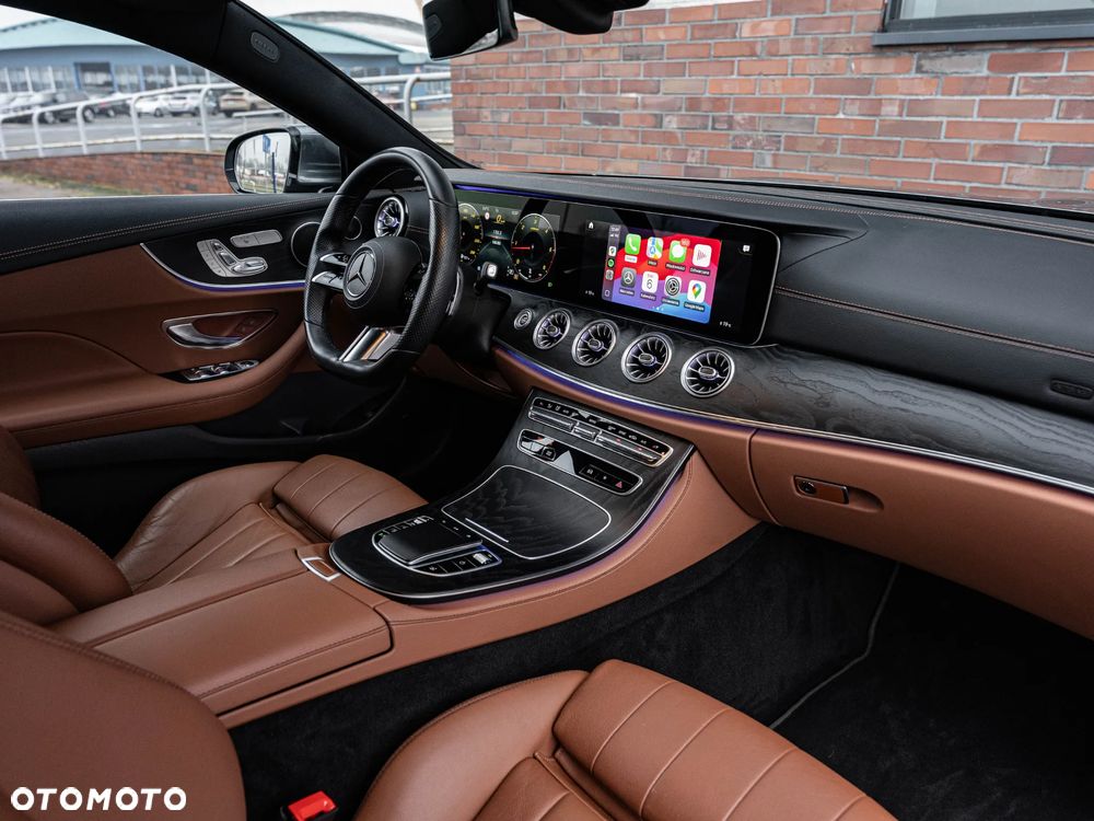 Mercedes-Benz Klasa E 220 d 9G-TRONIC AMG Line - 24