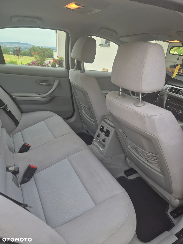 BMW Seria 3 - 31