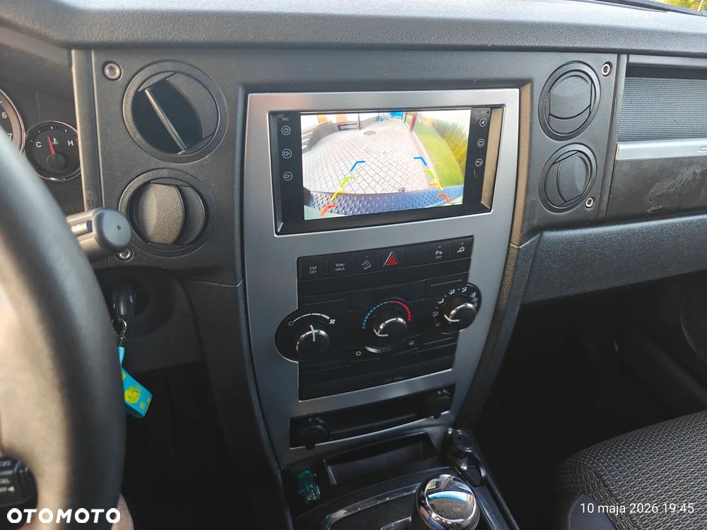 Jeep Commander - 24