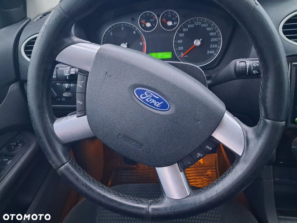 Ford Focus Mk2 II Ghia Konsola panel środkowy dekory drewno Radio SONY kierownica multifunkcja skóra poduszka Air Bag tunel środkowy przełączniki kratki nawiewu schowek panel nawiewu podłokietnik - 4