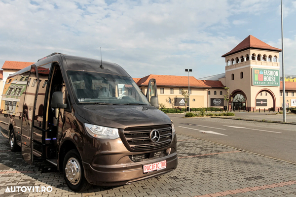Mercedes-Benz 519 19+1+1 LOCURI vip  *COC*