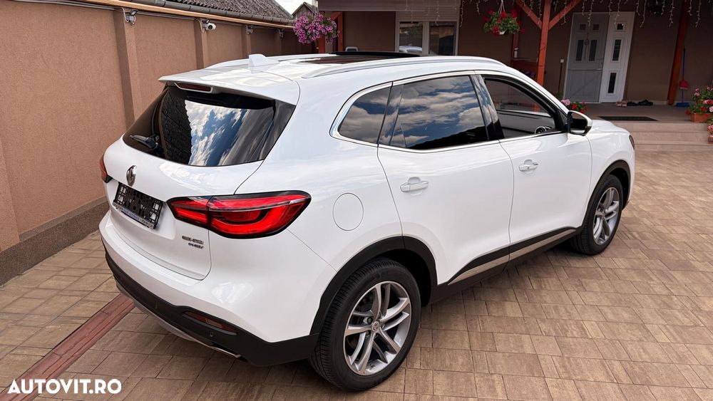 MG EHS Luxury - 28