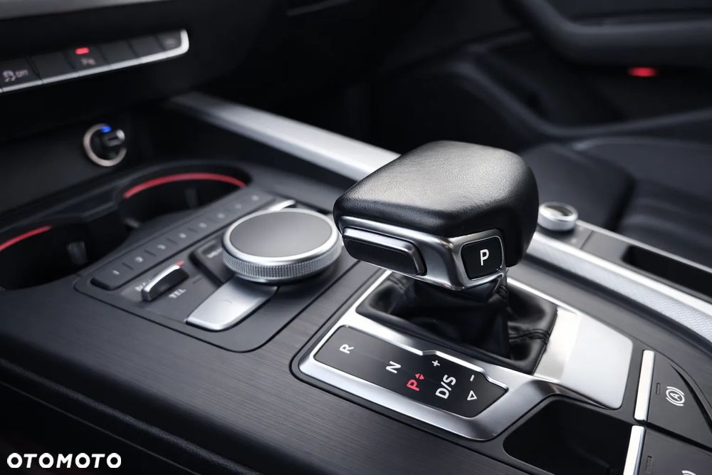 Audi A4 Avant 2.0 TFSI ultra S tronic sport - 27