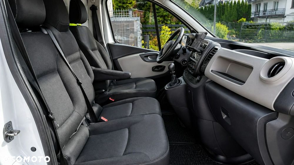 Renault Trafic - 11
