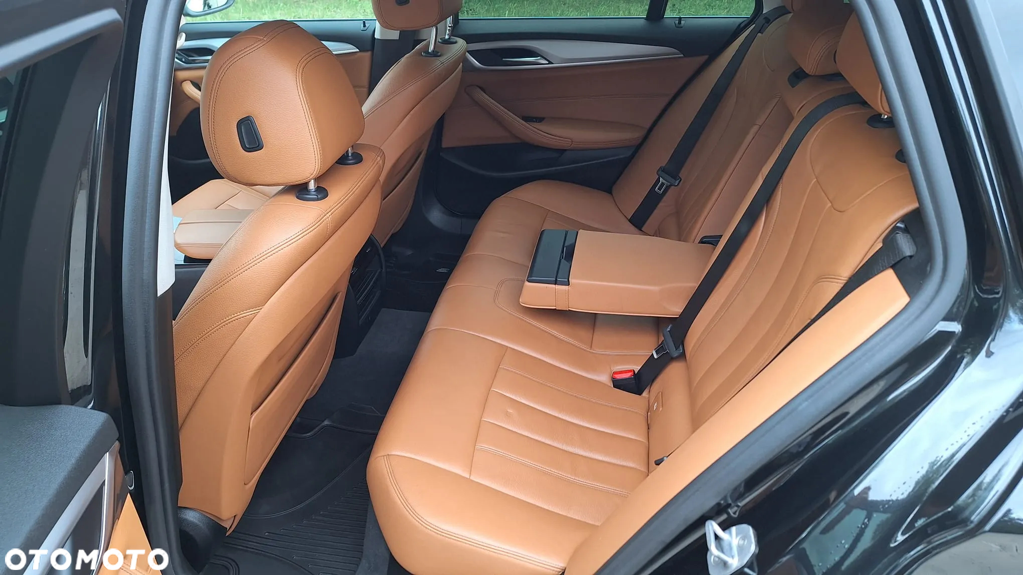 BMW Seria 5 520d Touring - 14