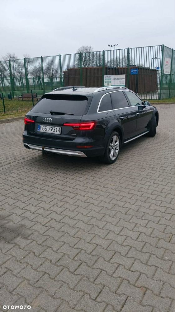 Audi A4 Allroad - 34