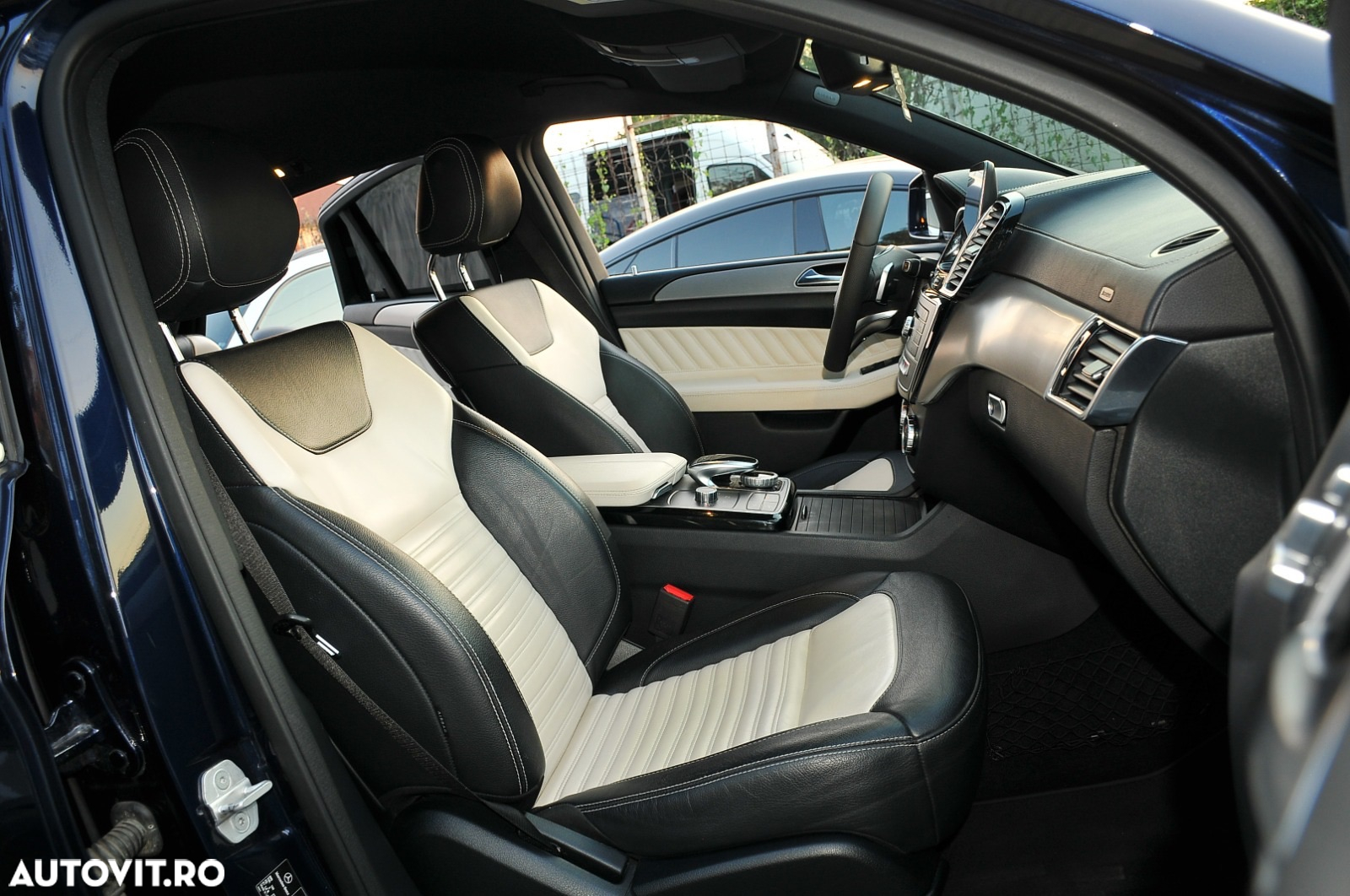 Mercedes-Benz GLE Coupe 350 d 4Matic 9G-TRONIC AMG Line - 10