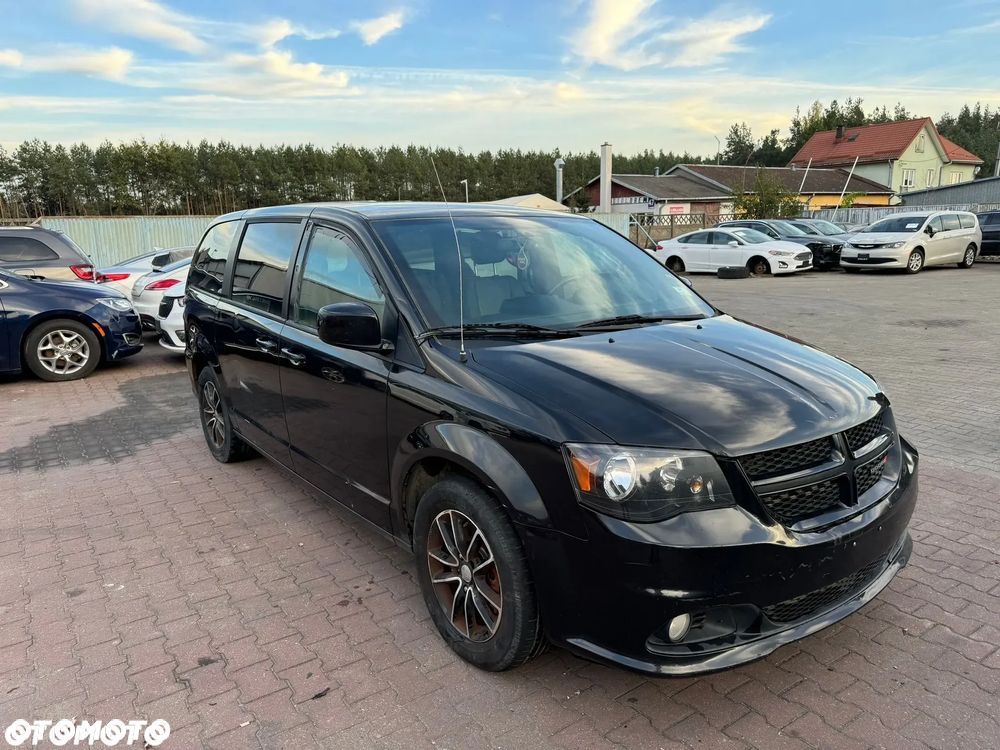 Dodge Grand Caravan 3.6 R/T - 4
