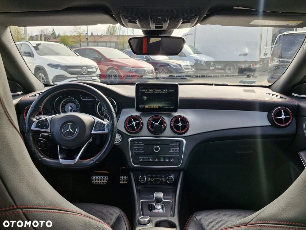 Mercedes-Benz CLA - 11
