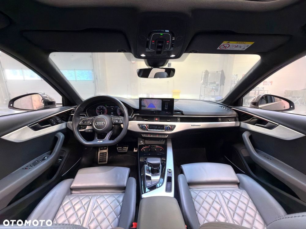 Audi A4 Avant - 30
