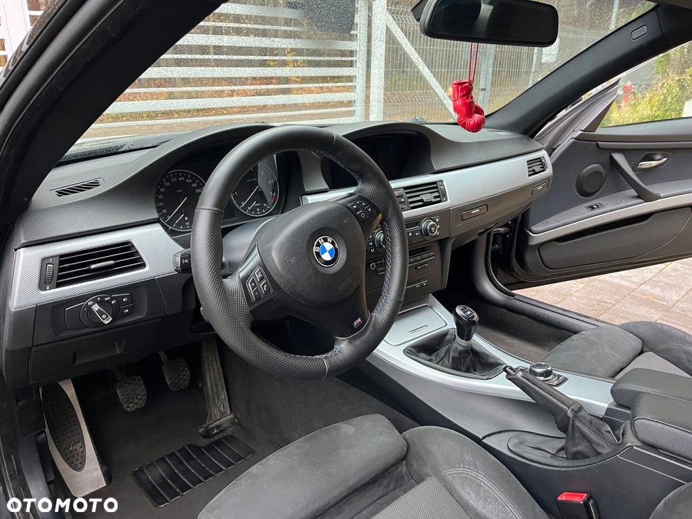 BMW Seria 3 325i - 7