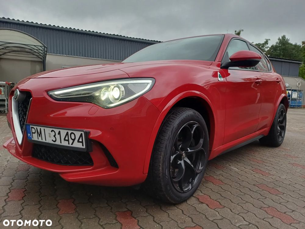 Alfa Romeo Stelvio V6 2.9 Bi-Turbo AT8-Q4 Quadrifoglio - 15