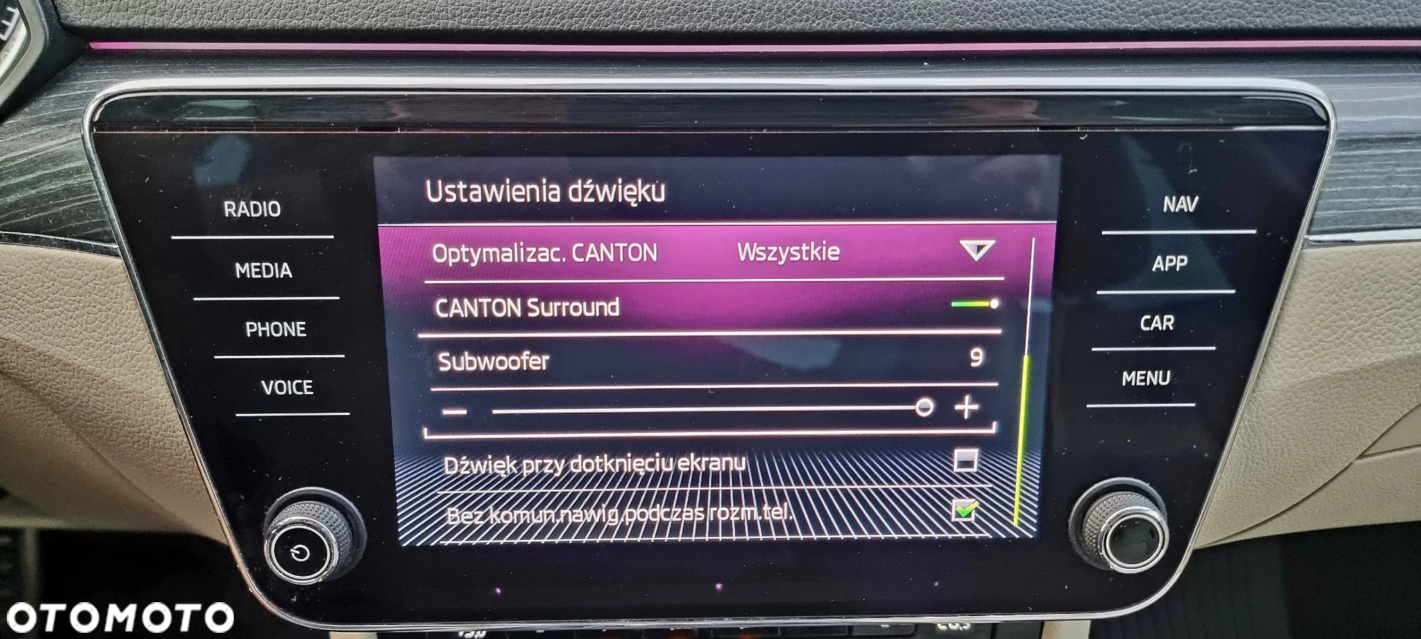 Skoda Superb 2.0 TDI SCR Style DSG - 40