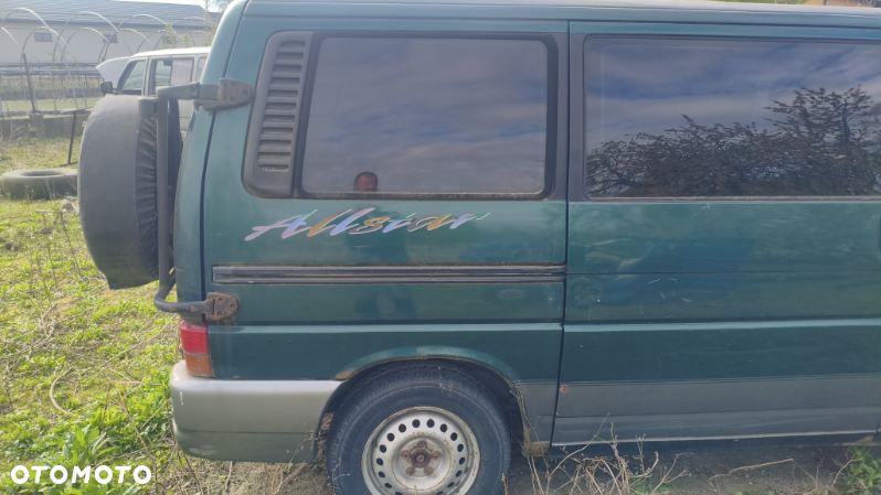 Volkswagen Multivan - 5