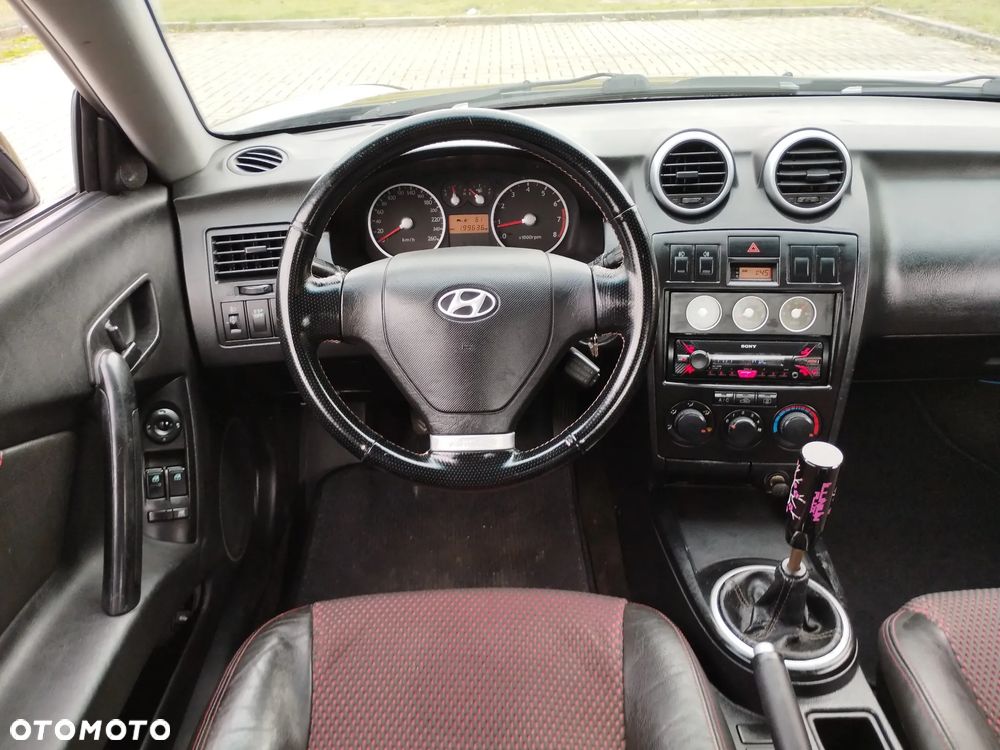 Hyundai Coupe - 14